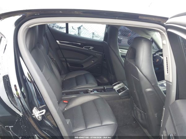 2015 PORSCHE PANAMERA 4
