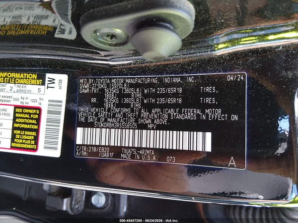 2024 TOYOTA HIGHLANDER XLE