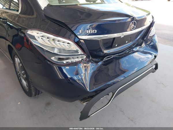 2016 MERCEDES-BENZ C 300 C300