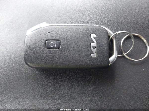 2023 KIA SELTOS EX