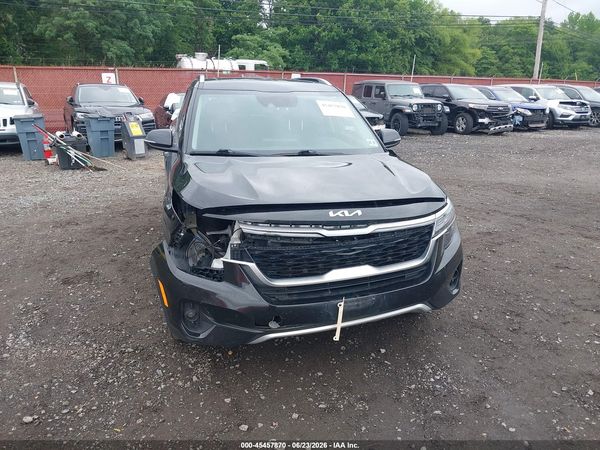 2023 KIA SELTOS EX