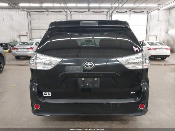 2015 TOYOTA SIENNA SE 8 PASSENGER