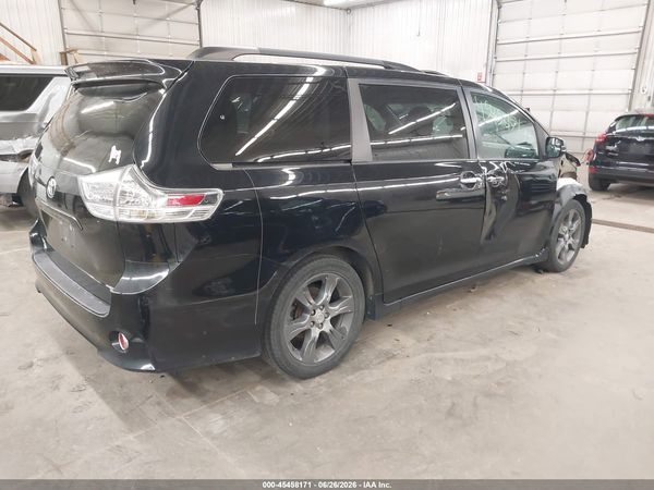 2015 TOYOTA SIENNA SE 8 PASSENGER