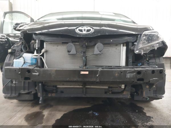 2015 TOYOTA SIENNA SE 8 PASSENGER