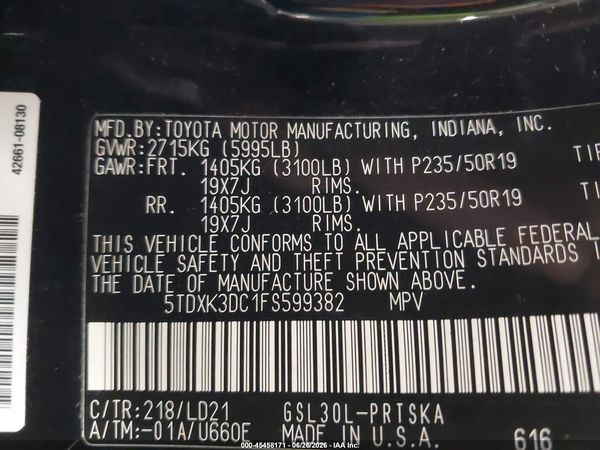 2015 TOYOTA SIENNA SE 8 PASSENGER