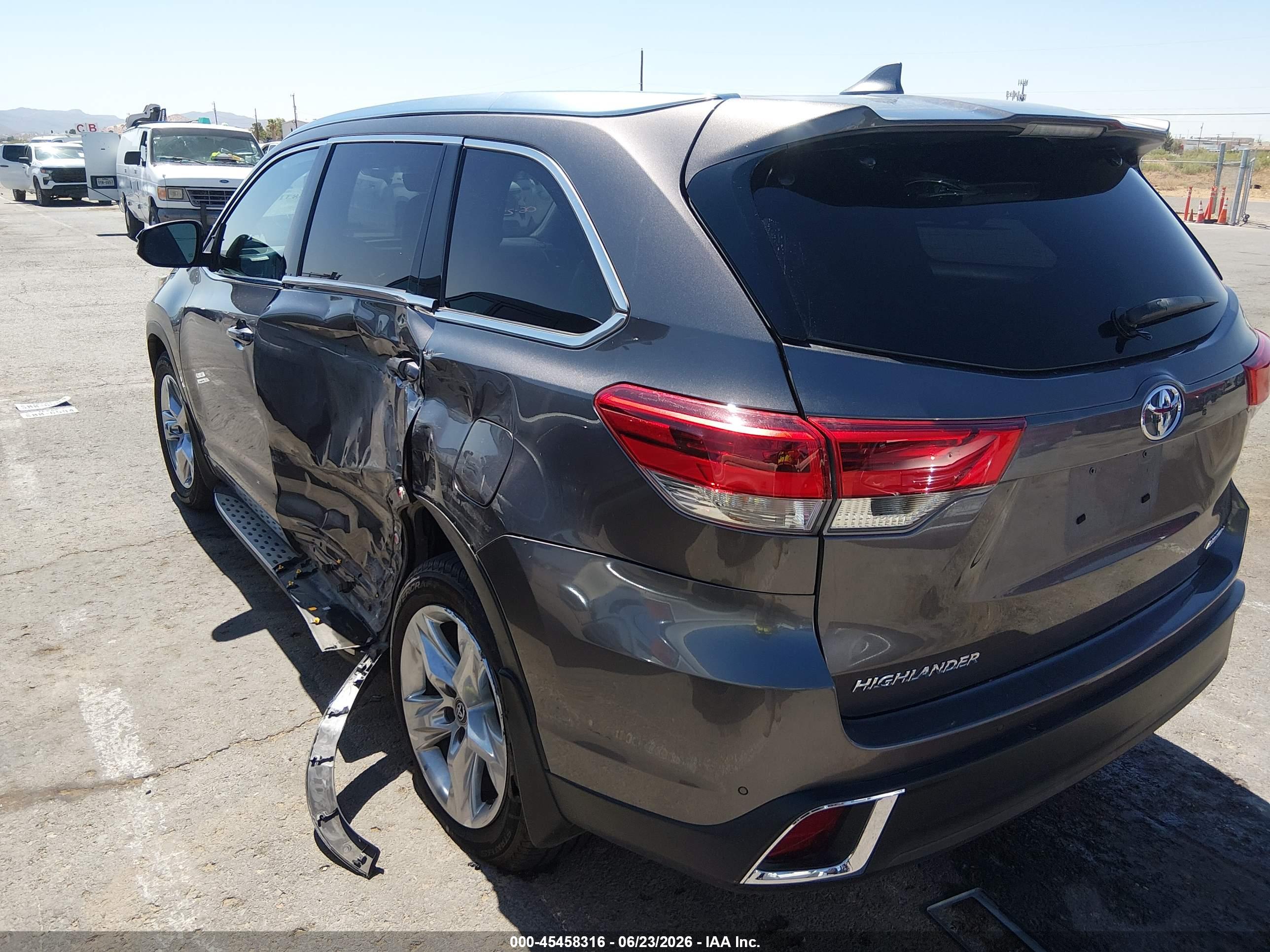 2019 TOYOTA HIGHLANDER LIMITED