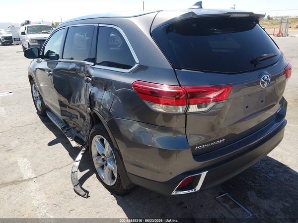 2019 TOYOTA HIGHLANDER LIMITED
