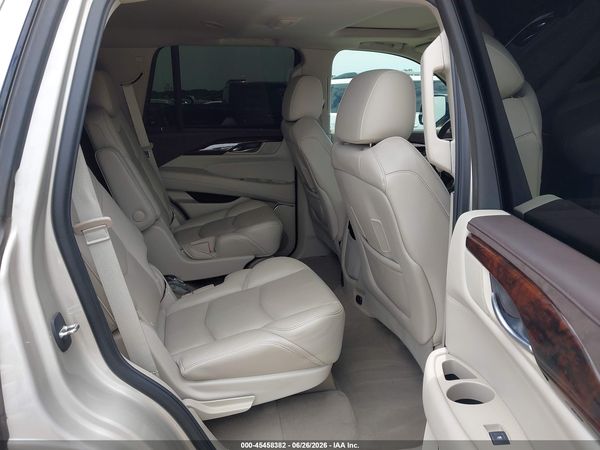 2016 CADILLAC ESCALADE LUXURY COLLECTION