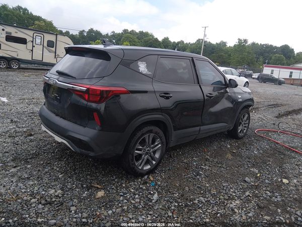 2022 KIA SELTOS LX