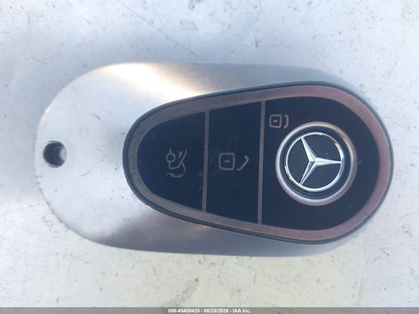 2024 MERCEDES-BENZ C 300