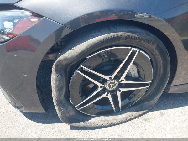 2024 MERCEDES-BENZ C 300