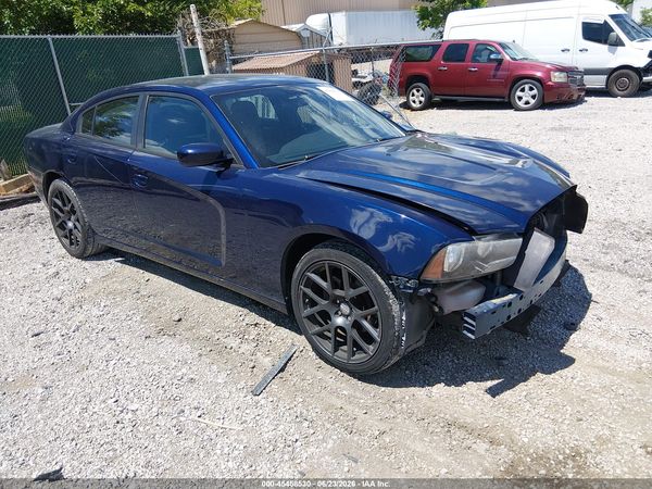 2014 DODGE CHARGER SE