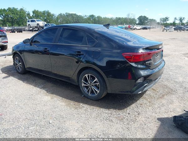 2022 KIA FORTE LXS
