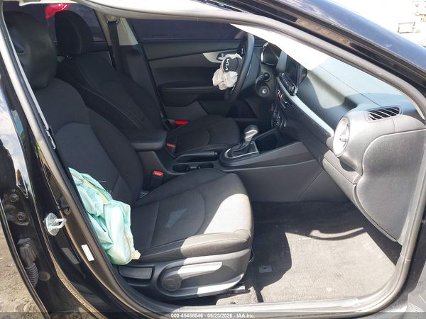 2022 KIA FORTE LXS