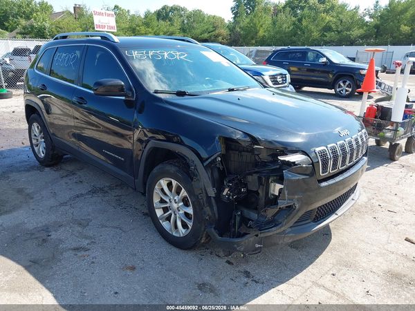2019 JEEP CHEROKEE LATITUDE 4X4