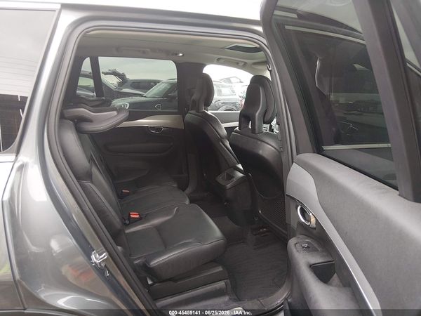 2016 VOLVO XC90 T5 MOMENTUM