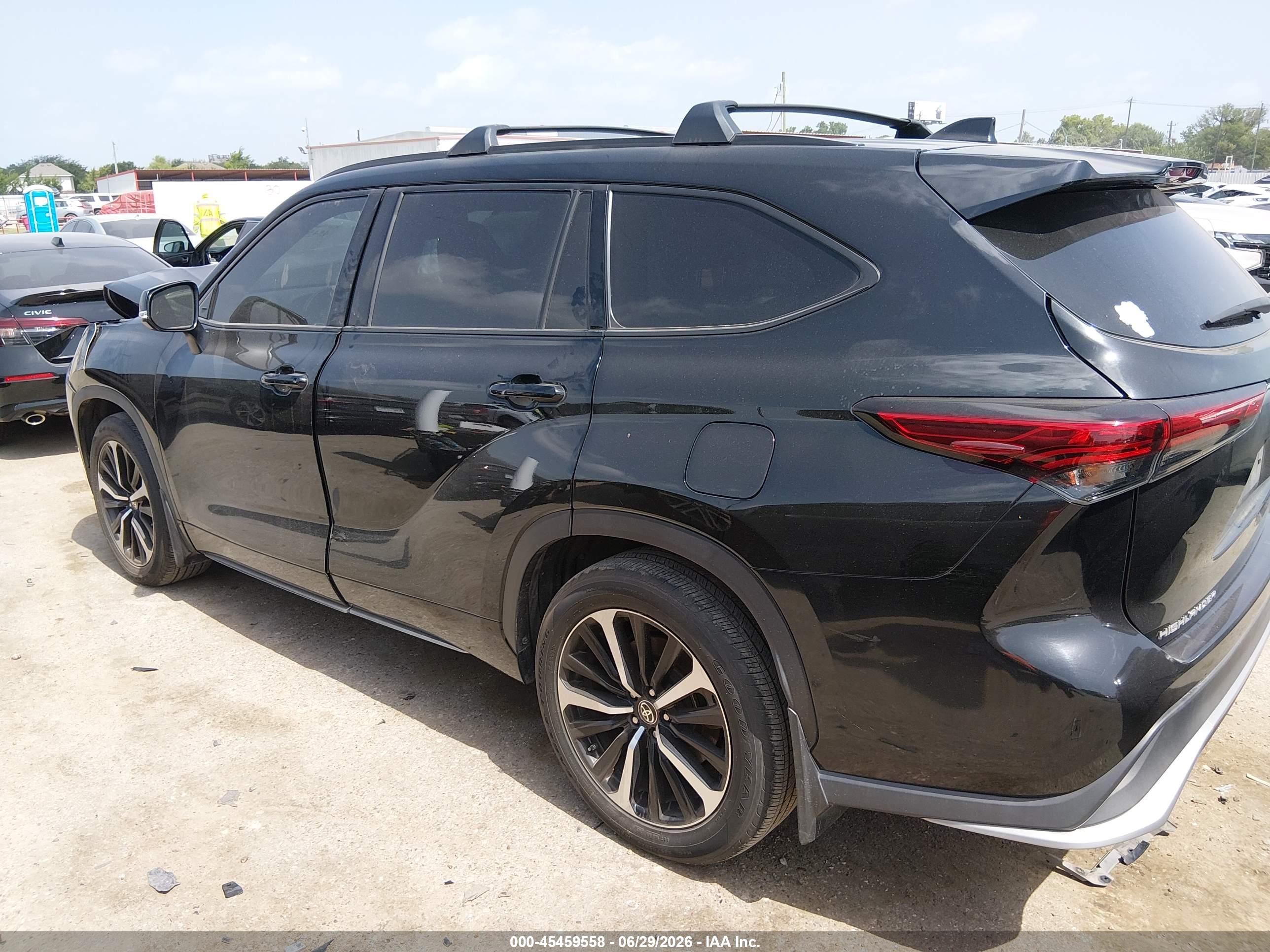 2021 TOYOTA HIGHLANDER XSE