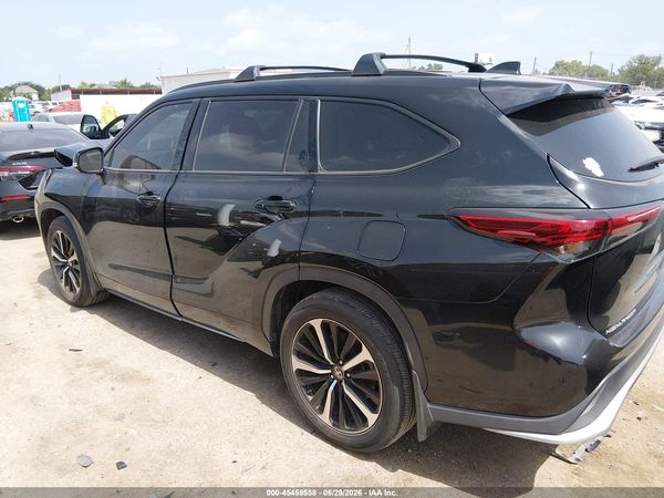 2021 TOYOTA HIGHLANDER XSE