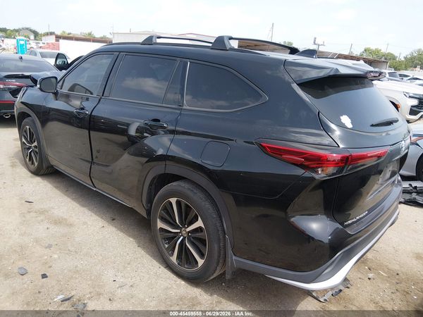 2021 TOYOTA HIGHLANDER XSE