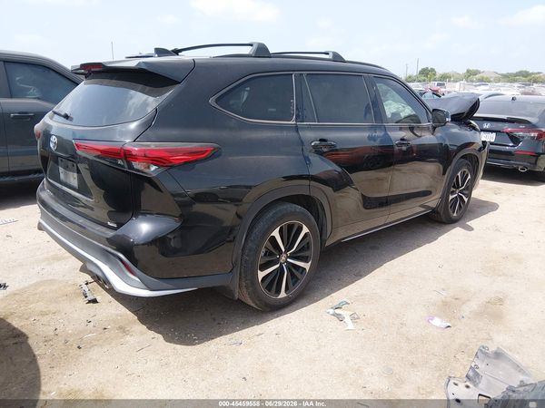 2021 TOYOTA HIGHLANDER XSE