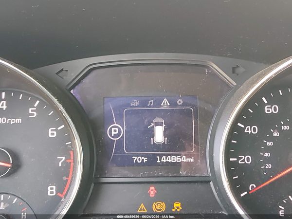 2017 KIA SEDONA LX