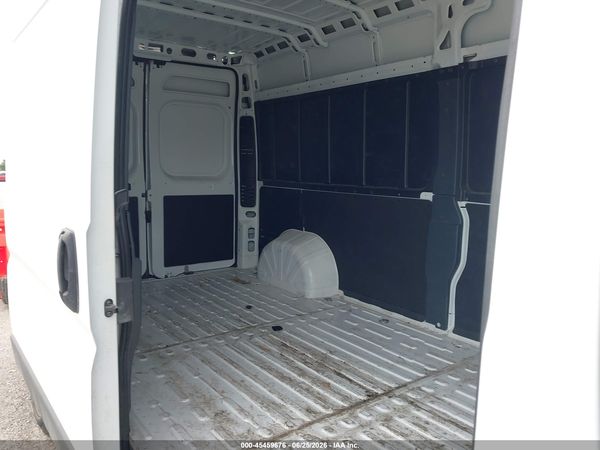 2026 RAM PROMASTER 2500 — I8