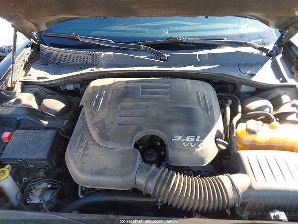 2017 DODGE CHARGER SE RWD