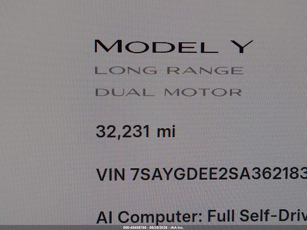 2025 TESLA MODEL Y