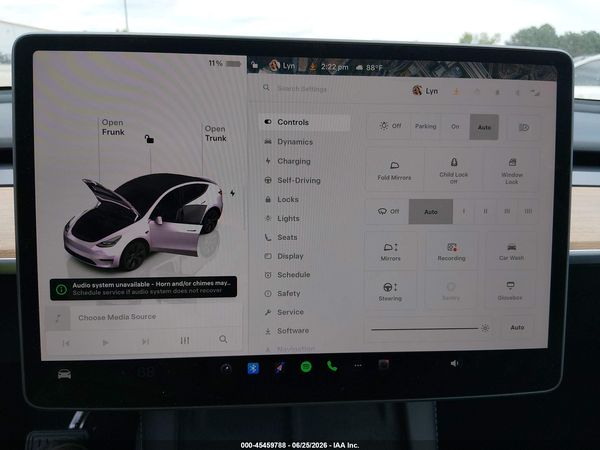 2025 TESLA MODEL Y