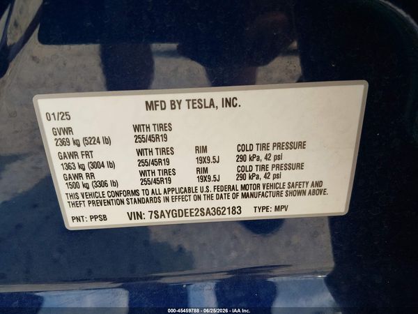 2025 TESLA MODEL Y