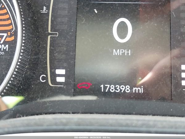 2019 JEEP CHEROKEE LATITUDE FWD
