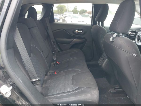 2019 JEEP CHEROKEE LATITUDE FWD