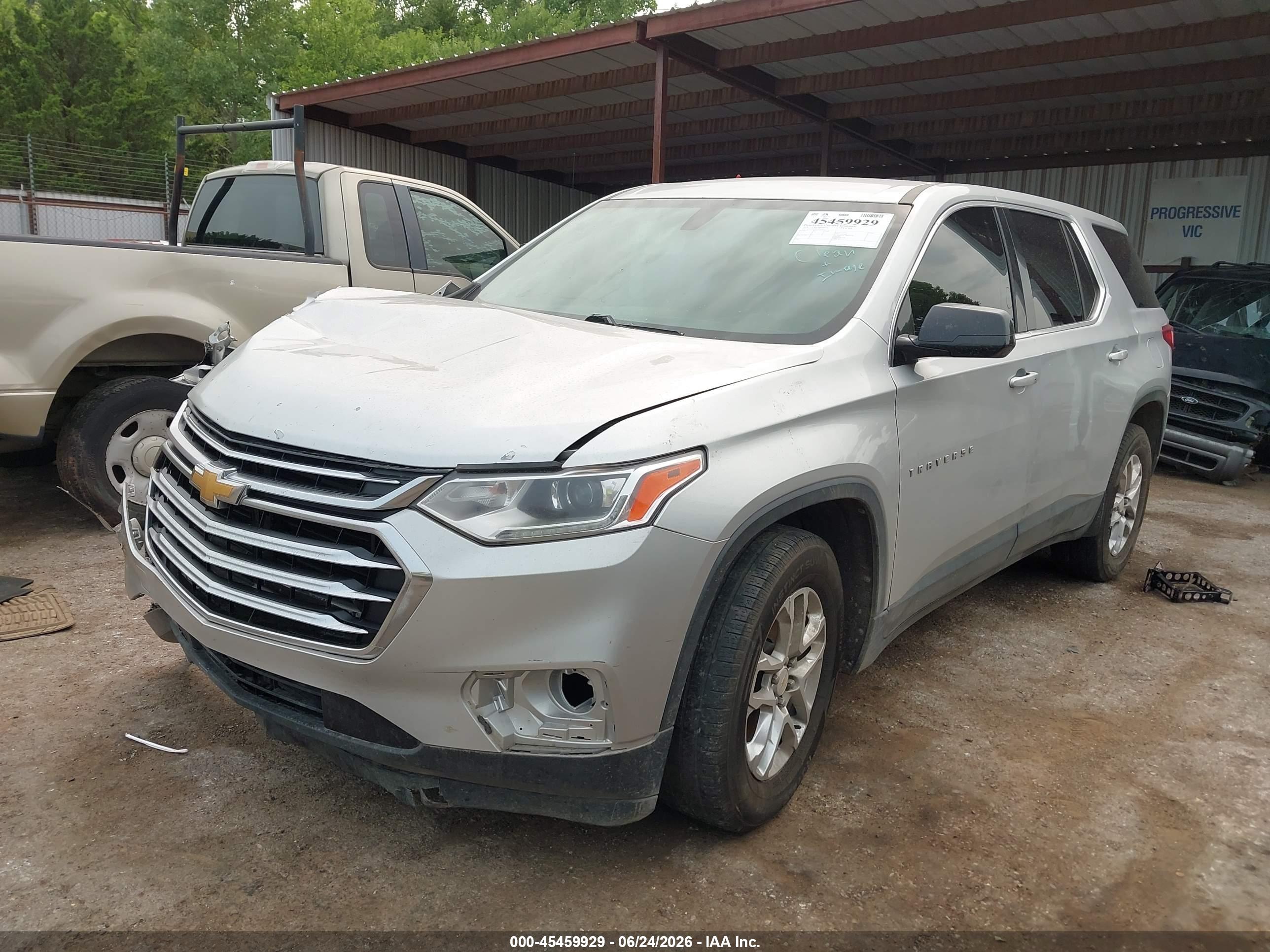 2018 CHEVROLET TRAVERSE LS — I2