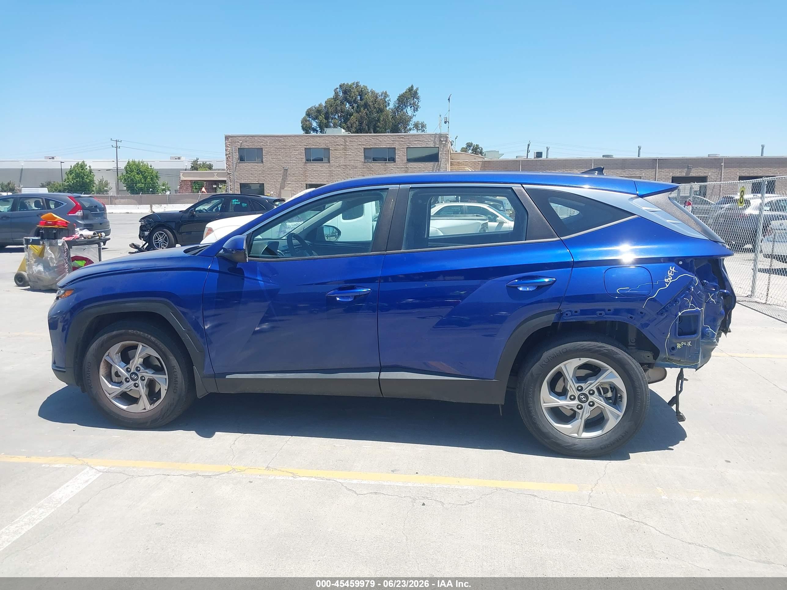 2023 HYUNDAI TUCSON SE