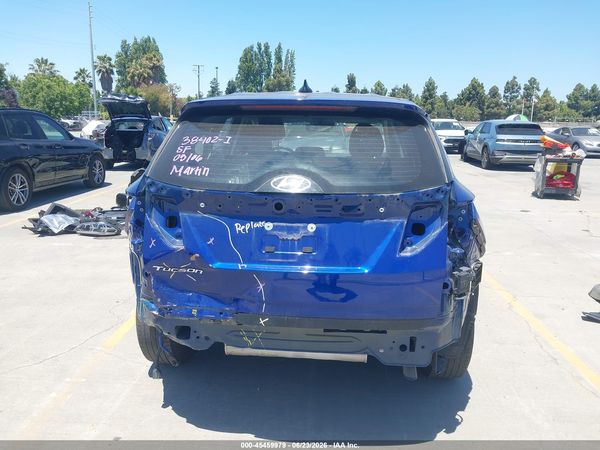 2023 HYUNDAI TUCSON SE