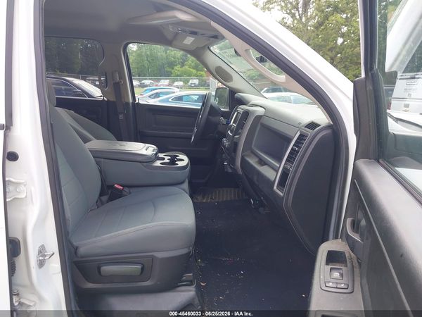 2019 RAM 1500 CLASSIC EXPRESS  4X4 6'4 BOX