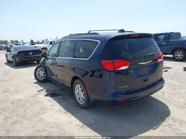 2020 CHRYSLER VOYAGER LX