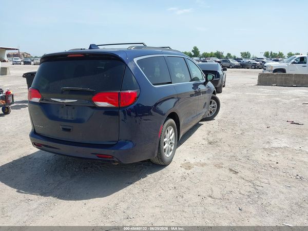 2020 CHRYSLER VOYAGER LX