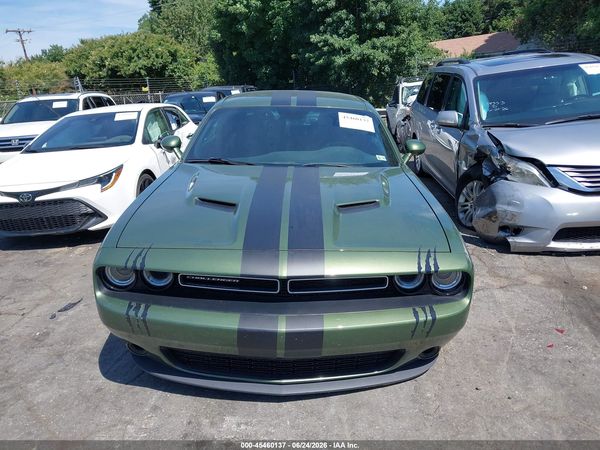 2019 DODGE CHALLENGER SXT