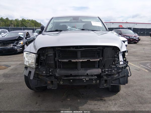 2023 RAM 1500 CLASSIC SLT  4X2 5'7 BOX