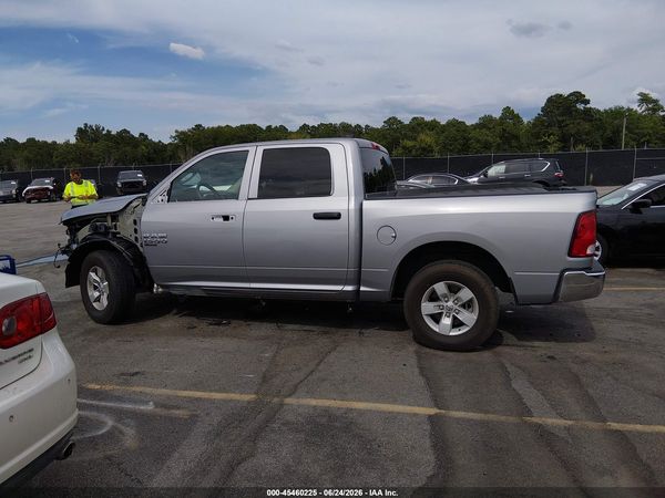 2023 RAM 1500 CLASSIC SLT  4X2 5'7 BOX