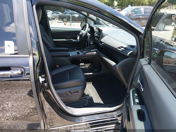 2025 TOYOTA SIENNA XSE