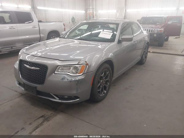 2018 CHRYSLER 300 — I2