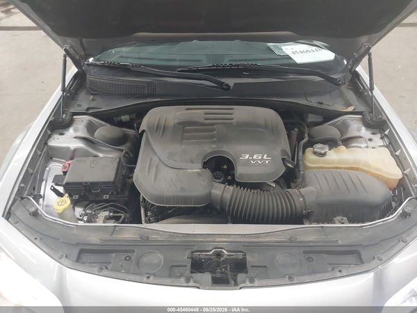 2018 CHRYSLER 300 300S AWD — I10