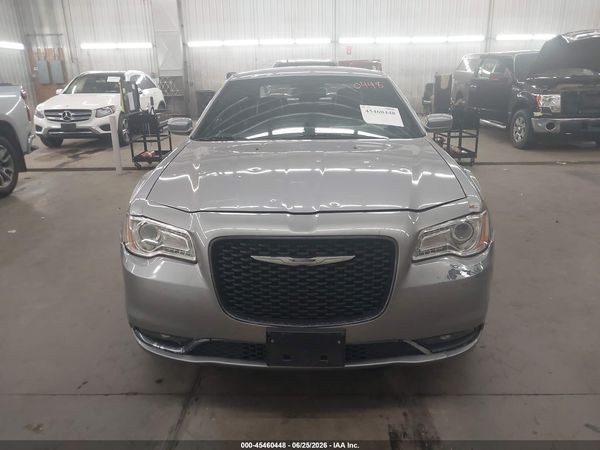 2018 CHRYSLER 300 300S AWD — I115