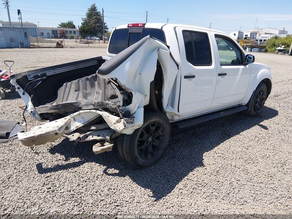 2019 NISSAN FRONTIER SV