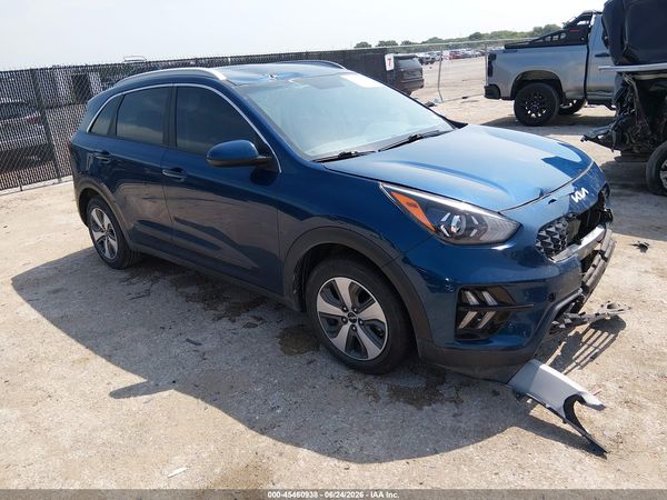 2022 KIA NIRO LX