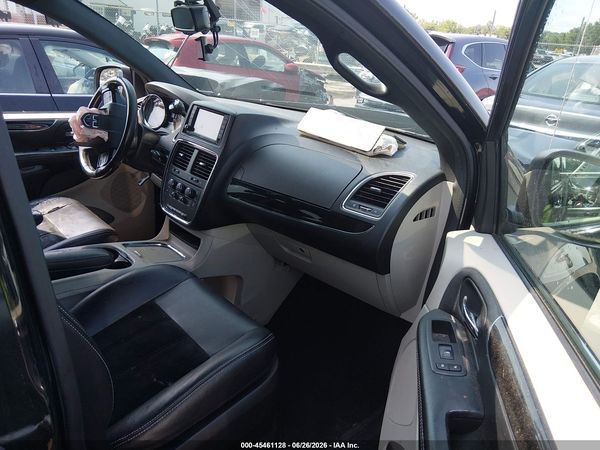 2017 DODGE GRAND CARAVAN SXT — I5