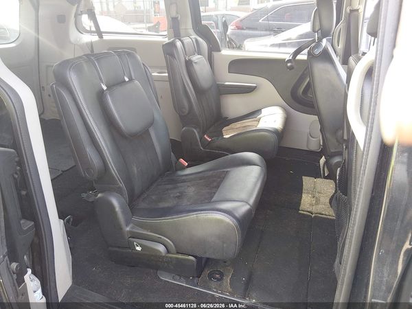 2017 DODGE GRAND CARAVAN SXT — I8