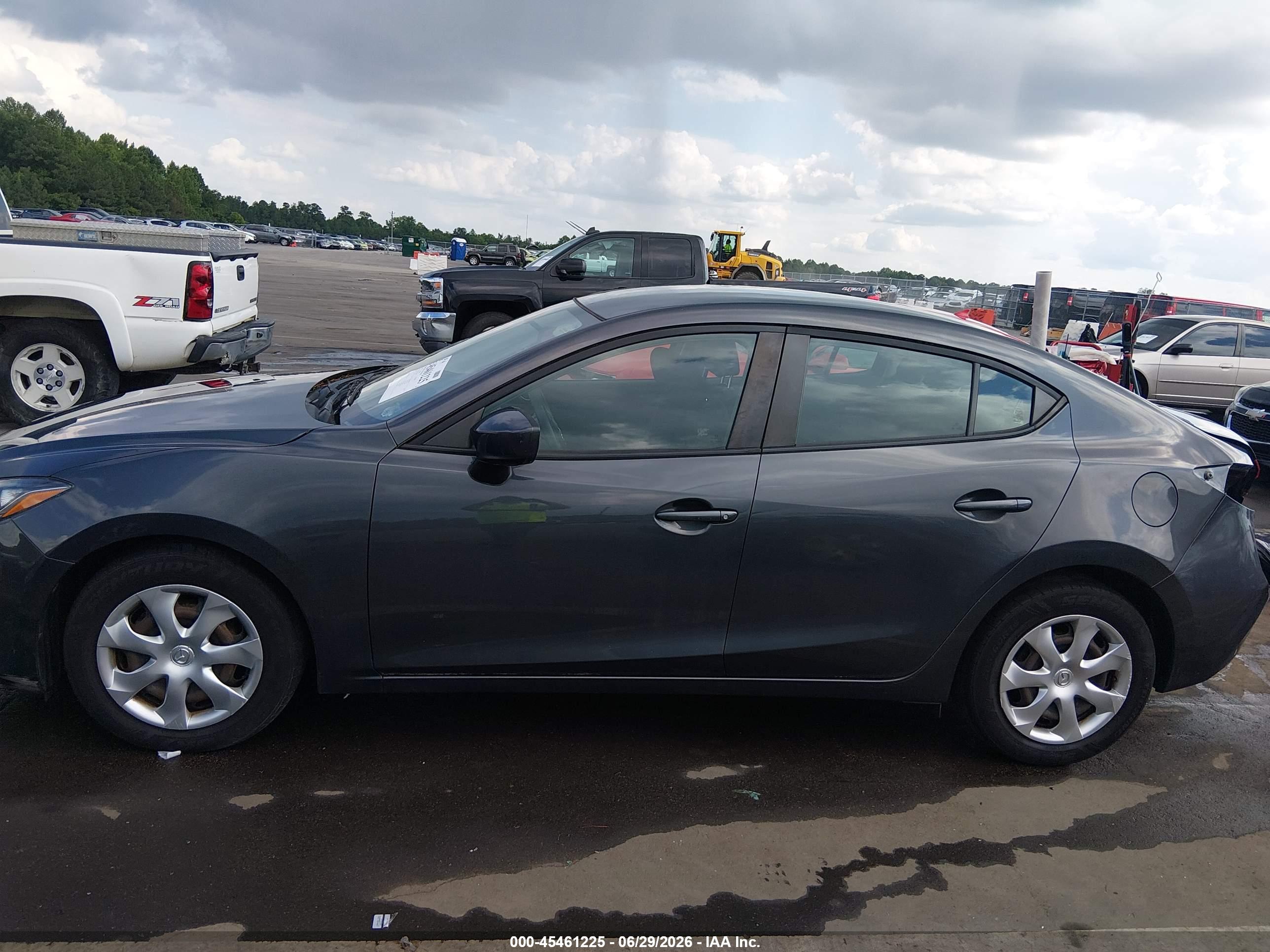 2016 MAZDA MAZDA3 I SPORT